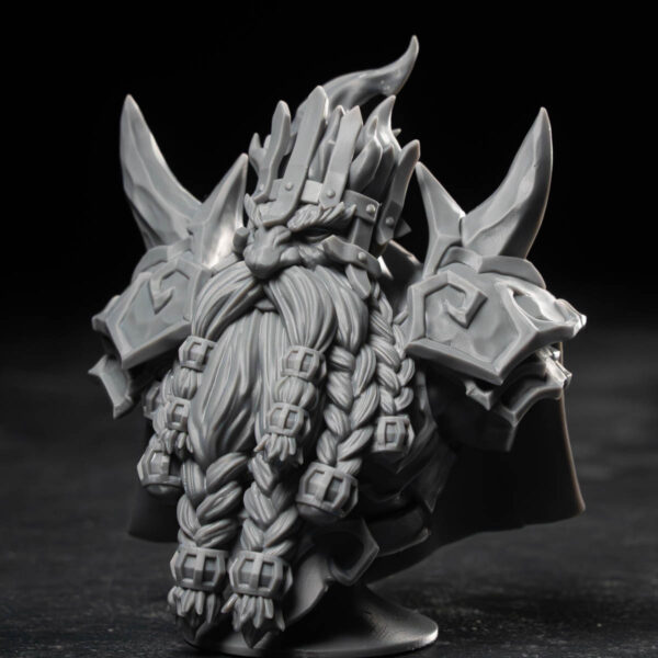 Alternative view of Goldrun - Emperor of the Embers